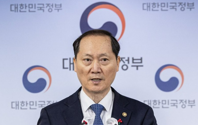 8일 한덕수 대통령 권한대행이 이완규 법제처장을 헌법재판소 재판관 후보자로 지명했다. ⓒ연합뉴스
