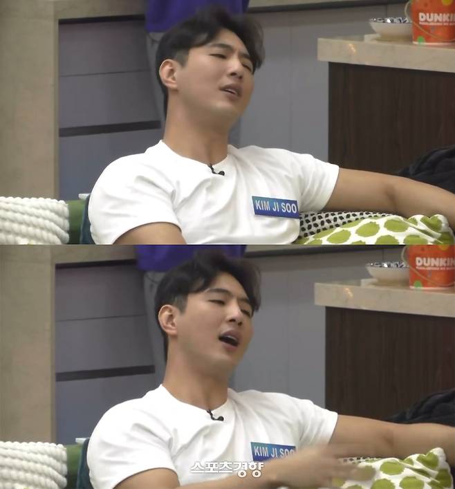 김수현과 관련한 질문을 받는 배우 김지수. 방송 화면 캡처