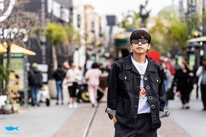 임영웅 '연애편지' MV 2300만뷰