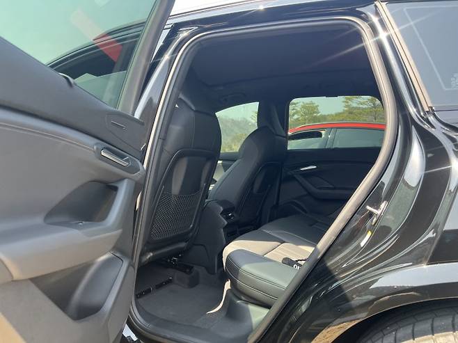 Q6 e-트론 2열. 사진=이상진