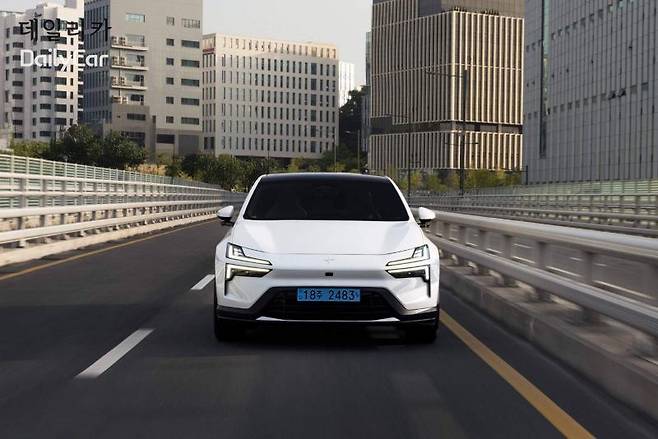 폴스타, 폴스타 4