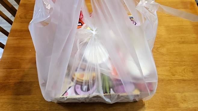 20250408_220233.jpg 저녁 배달 피자에 쏘주한잔