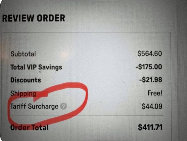 IMG_5788.jpeg 관세 때문에 지랄나기 시작한 미국 옷가게 가격표.jpg