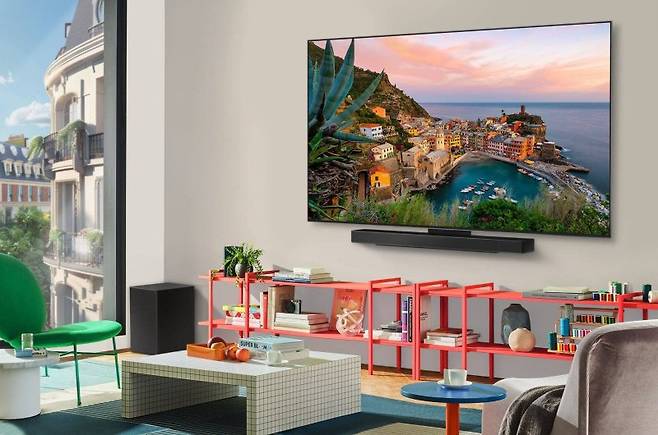 2025년형 LG 올레드 에보(모델명 C5) 라이프스타일 이미지컷 LG전자 제공