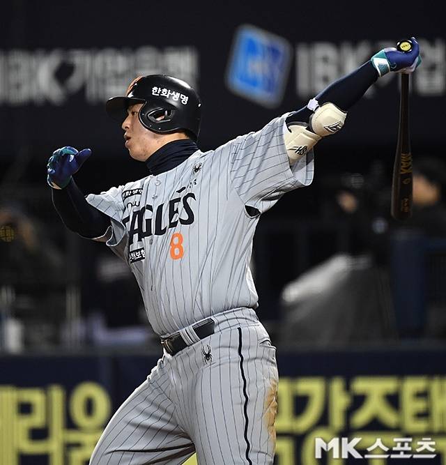 한화 노시환은 8일 잠실 두산전에서 고감도의 타격감을 과시했다. 사진(잠실 서울)=천정환 기자