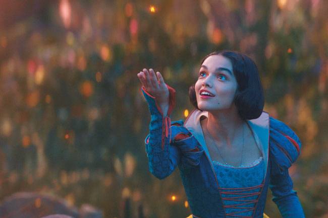 디즈니 ‘백설공주’ 실사 영화에서 주인공을 맡은 라틴계 배우 레이철 제글러.  AP 뉴시스