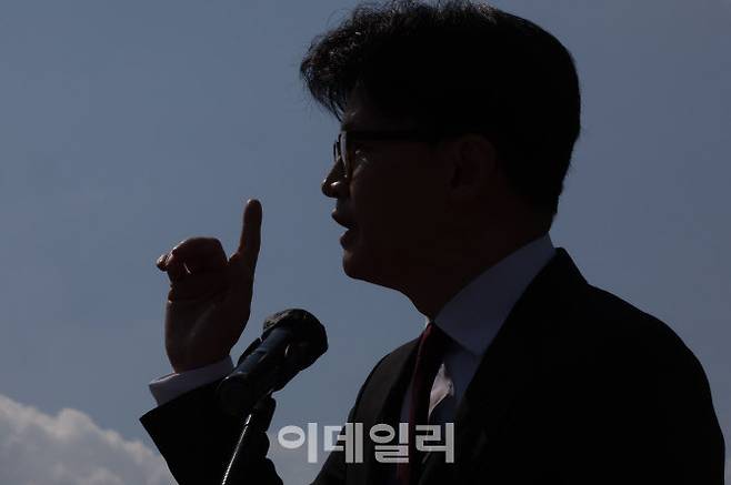 [이데일리 노진환 기자] 한동훈 국민의힘 전 대표가 10일 오후 서울 여의도 국회에서 제21대 대통령선거 출마 선언 기자회견을 하고 있다.