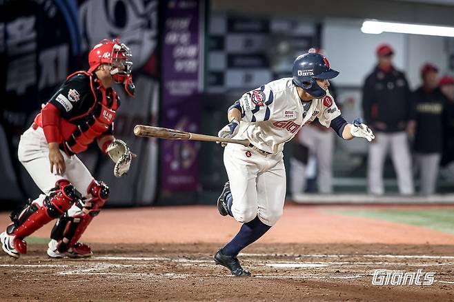 롯데 자이언츠는 9일 경기를 마친 현재 잔루 117개로 두산 베어스와 공동 1위다. (롯데 자이언츠 제공)