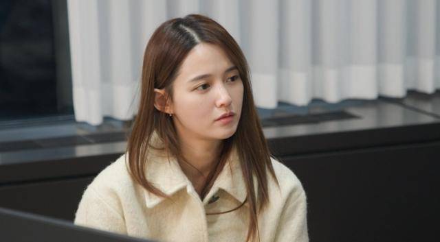 배우 남보라가 생애 첫 건강검진 결과에 충격을 받는다. KBS2 제공