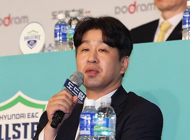 프로배구 여자부 한국도로공사 김종민 감독. 연합뉴스