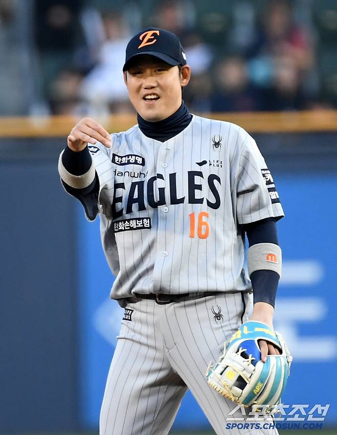 10일 잠실구장에서 열린 두산 베어스와 한화 이글스의 경기. 한화 하주석이 몸을 풀고 있다. 잠실=박재만 기자 pjm@sportschosun.com/2025.04.10/