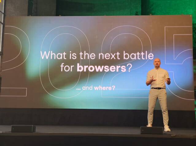 크리스티안 콜론드라 오페라 데스크톱·게이밍 부문 수석 부사장이 10일(현지시간) 포르투갈 리스본에서 진행된 '제3회 오페라 브라우저 데이'에 참석해 발표하고 있다. (사진=장유미 기자)