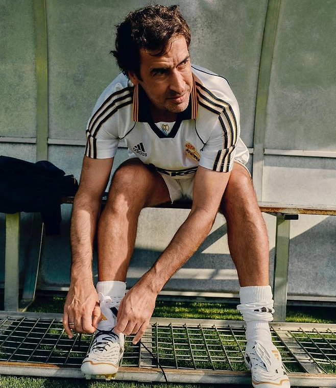 7.png 이번에 재발매 되는 레알마드리드 99/00 리메이크 킷