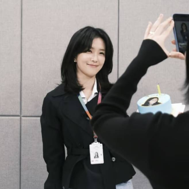 강지영 아나운서가 11일 자신의 SNS(소셜미디어) 계정을 통해 14년간 근무한 JTBC를 떠나 프리랜서로 전향하는 심경을 밝혔다. /사진=강지영 SNS