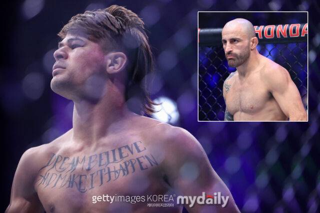 로페스(왼쪽)가 볼카노프스키를 꺾을 것이라 확신했다. /게티이미지코리아