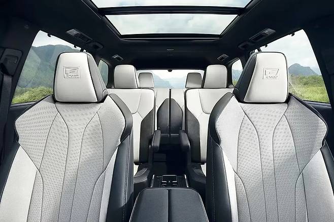 렉서스 2025 TX 실내