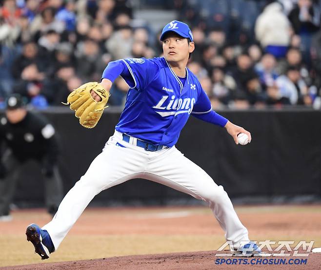 17일 대전 한화생명볼파크에서 열린 KBO리그 시범경기 한화와 삼성의 경기. 선발 투구하고 있는 삼성 백정현. 대전=송정헌 기자songs@sportschosun.com/2025.03.17/