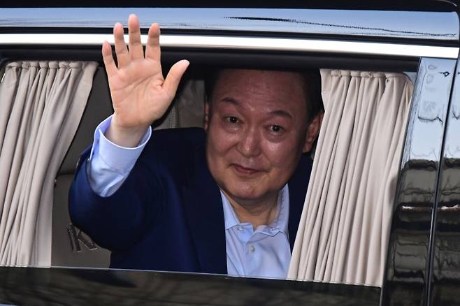 ▲ 사저로 이동하는 윤석열 전 대통령 [연합뉴스] 