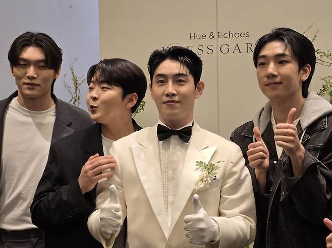 결혼식장에는 은가은과 박현호의 동료 연예인들이 하객으로 대거 참석해 자리를 빛냈다. 사진=은가은 가족 제공