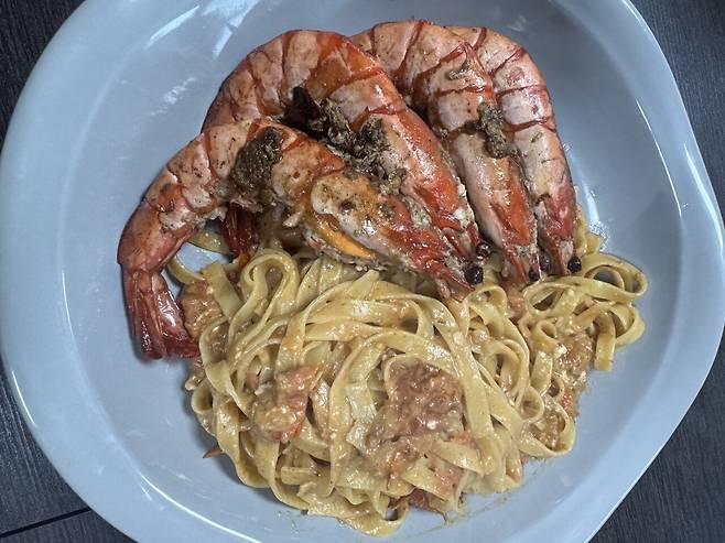 점심엔 까망베르 치즈 파스타