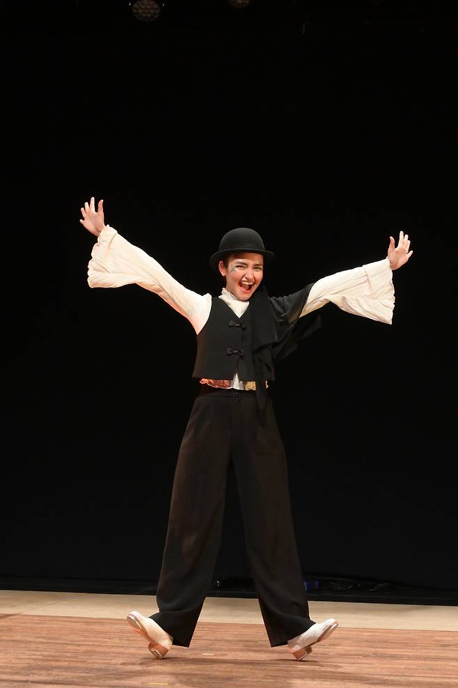 제7회 서울탭댄스페스티벌 프로그램인 ‘오버텐 콘테스트’에 참가한 이집트 출신 마벨 [마포문화재단 제공]