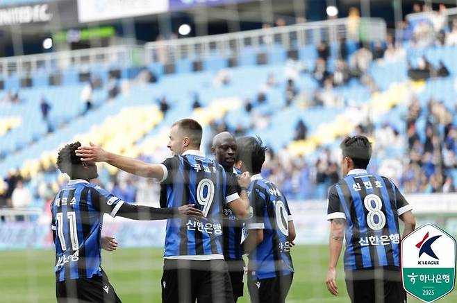 [서울=뉴시스] 프로축구 K리그2의 인천 유나이티드. (사진=한국프로축구연맹 제공) *재판매 및 DB 금지