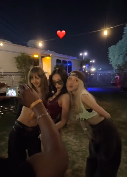 블랙핑크 리사, 제니, 로제. 사진 | 로제 SNS