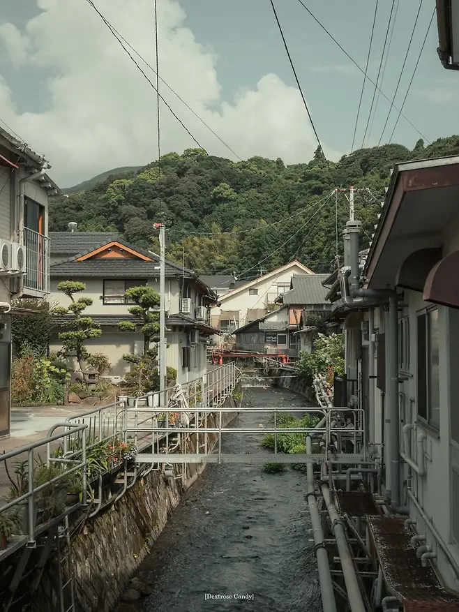 1a98f219d58368f63bed83e25b836a2ade27aa4c2a0337ebcbaf2518504c4546