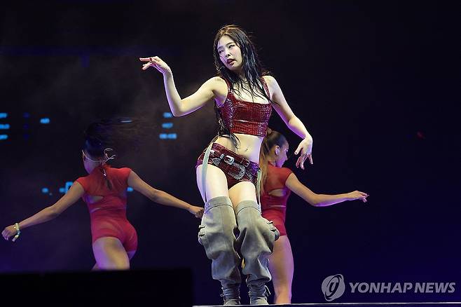 솔로로 美 '코첼라' 선 블핑 제니…"돌아올 수 있어 꿈 같아" [AFP=연합뉴스]