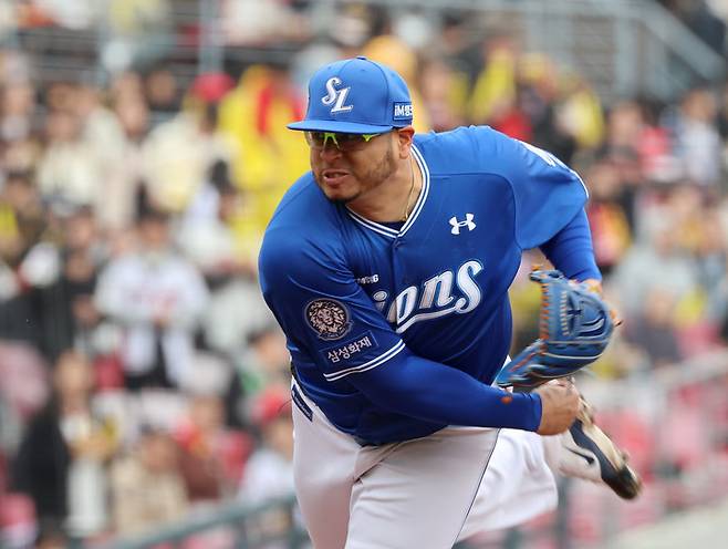 지난달 16일 광주기아챔피언스필드에서 열린 프로야구 삼성 라이온즈와 KIA 타이거즈의 시범경기. 삼성 선발투수 후라도가 1회에 투구하고 있다. 2025.3.16