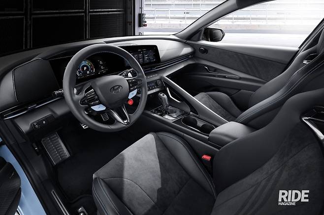 2026 아반떼 N 내장