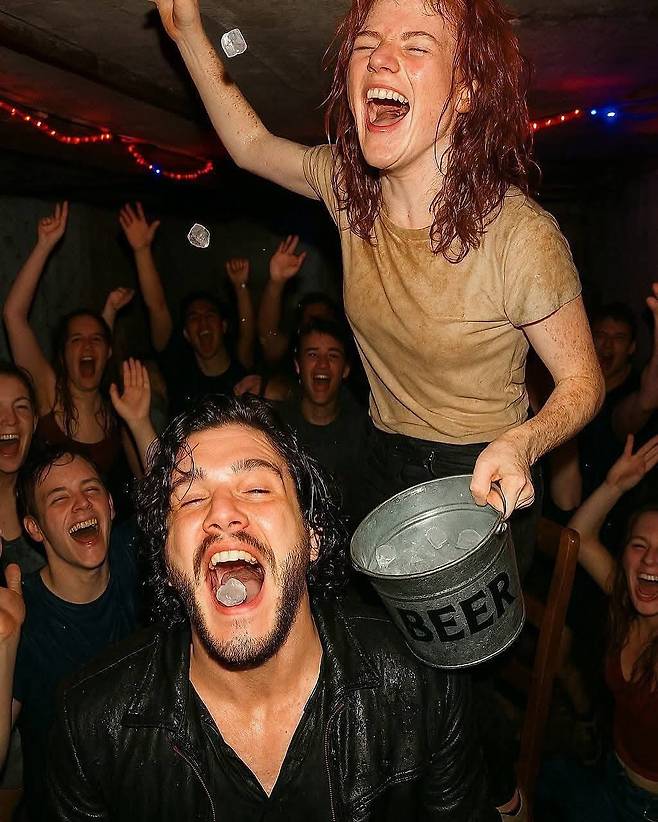 왕좌의 게임 애프터 파티