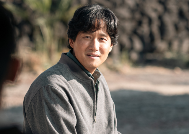 평생 가족에게 무조건적인 사랑을 주는 관식(박해준). 넷플릭스 제공