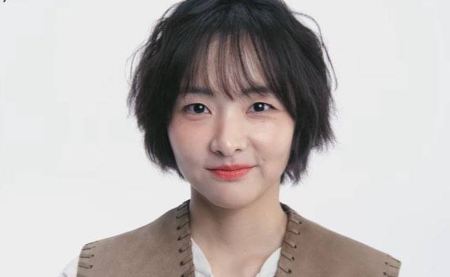 캐논 파워샷 V1 광고 속 한 장면. [캐논코리아 공식 유튜브 채널 캡처]