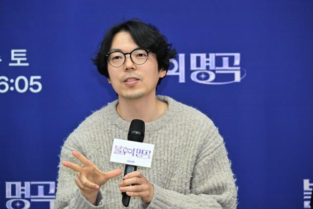 최근 KBS2 '불후의 명곡'을 연출하는 박형근 PD, 최승범 PD, 김형석 PD는 서울 영등포구에 위치한 KBS 사옥에서 본지와 만나 700회를 무사히 마친 소회와 '불후의 명곡'이 갖는 의미를 되짚었다. KBS 제공