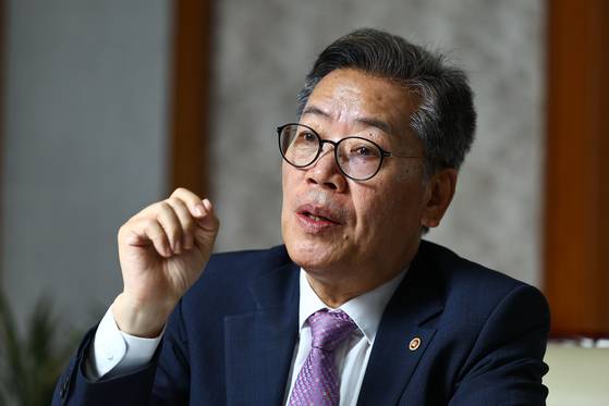 김용빈 선관위 사무총장.. 김종호 기자