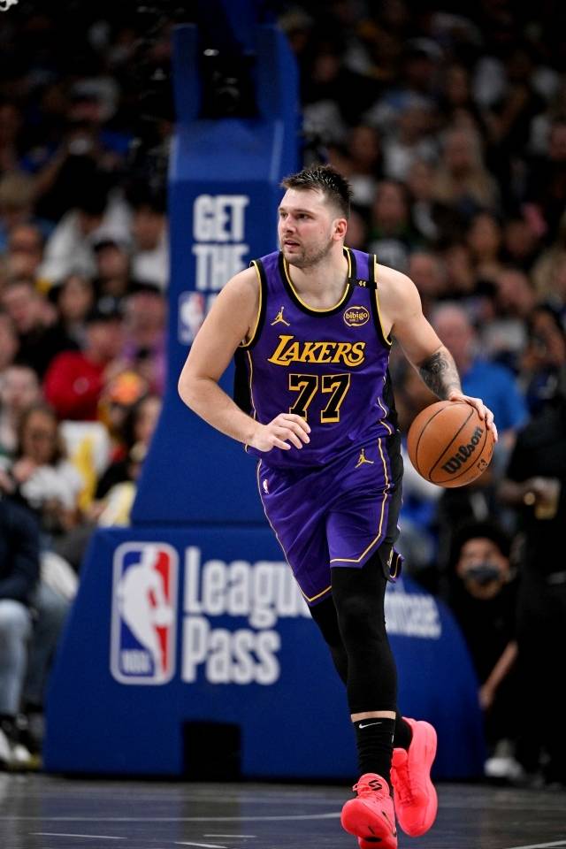 돈치치는 LA 레이커스 유니폼을 입고 최고의 활약을 펼치고 있다. 사진=Jerome Miron=연합뉴스