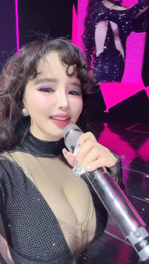 사진 = 박봄  SNS