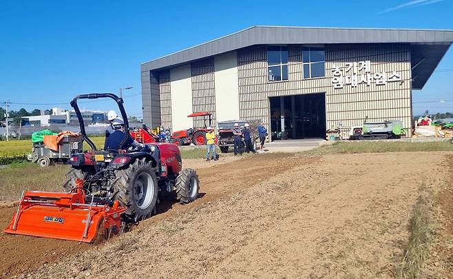 [광주=뉴시스] 광주시농업기술센터의 농기계임대사업소. (사진=농업기술센터 제공) photo@newsis.com *재판매 및 DB 금지