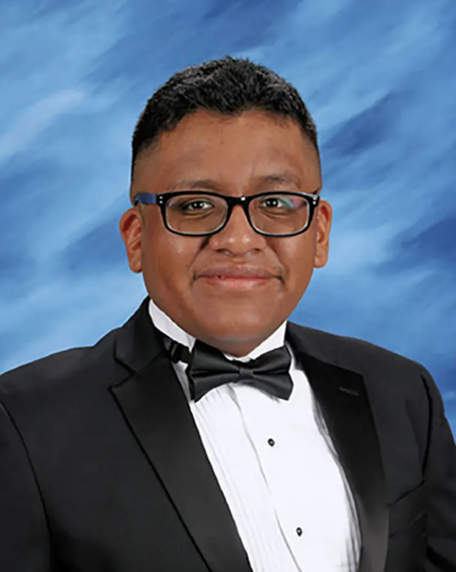 미국 뉴저지주 뉴어크 출신의 오르티스(사진)는 미국 아이비리그 대학 7곳으로부터 합격 통지서를 받았다. 뉴욕포스트 제공