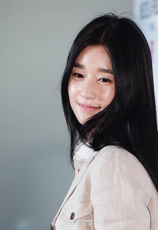 팬들과 소통 행보를 이어가고 있는 배우 서예지. 사진 이선명 기자 57km@kyunghyang.com