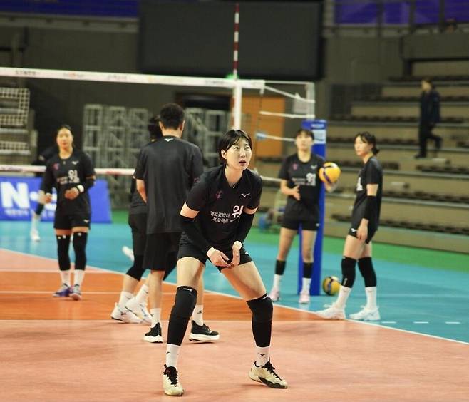 수비 훈련하는 박정아 [촬영 이동칠]