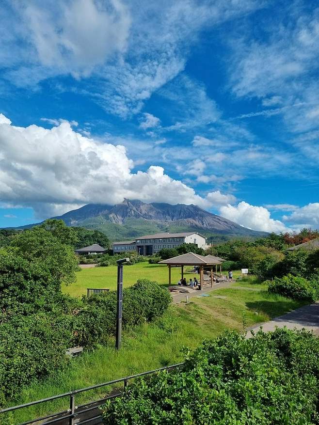 7fed8272b48269fe51ee82e4438271739e7146a8a54f9c1087ba1fe9d43e5cd3