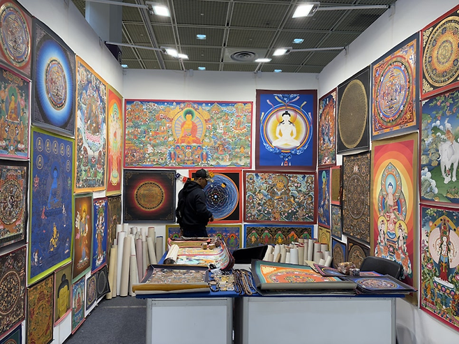 불교 미술 포스터 부스/사진=김지은 여행+ 기자