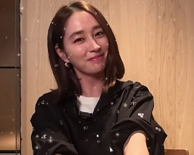 이민정이 유튜브에서 통통 튀는 매력을 보여주고 있다. / 유튜브 '이민정 MJ' 캡처