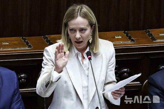 [로마=AP/뉴시스]조르자 멜로니 이탈리아 총리가 17일(현지 시간) 도널드 트럼프 미국 대통령과 정상회담에 나선다. 사진은 멜로니 총리가 지난달 19일(현지 시간) 하원에서 연설하는 모습. 2025.04.01.