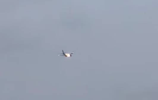 미국 현지시간으로 지난 13일 덴버 국제공항을 출발해 캐나다 에드먼턴 국제공항으로 향하던 유나이티드항공 보잉 737-800 여객기 엔진에 동물이 빨려 들어가 폭발하는 사고로 화재가 발생했다. 사상자는 나오지 않았다. abc뉴스 영상 캡처