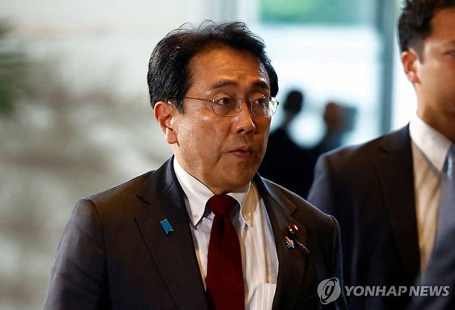 아카자와 일본 경제재생상 [로이터=연합뉴스 자료사진. 재판매 및 DB 금지]