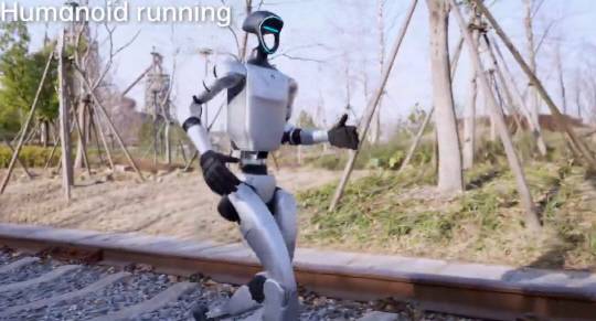 유니트리 'G1'이 달리기를 하는 모습. 유니트리 'X' 캡처