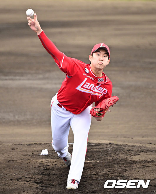 [OSEN=조은정 기자] 2025.02.25 SSG 송영진 /cej@osen.co.kr